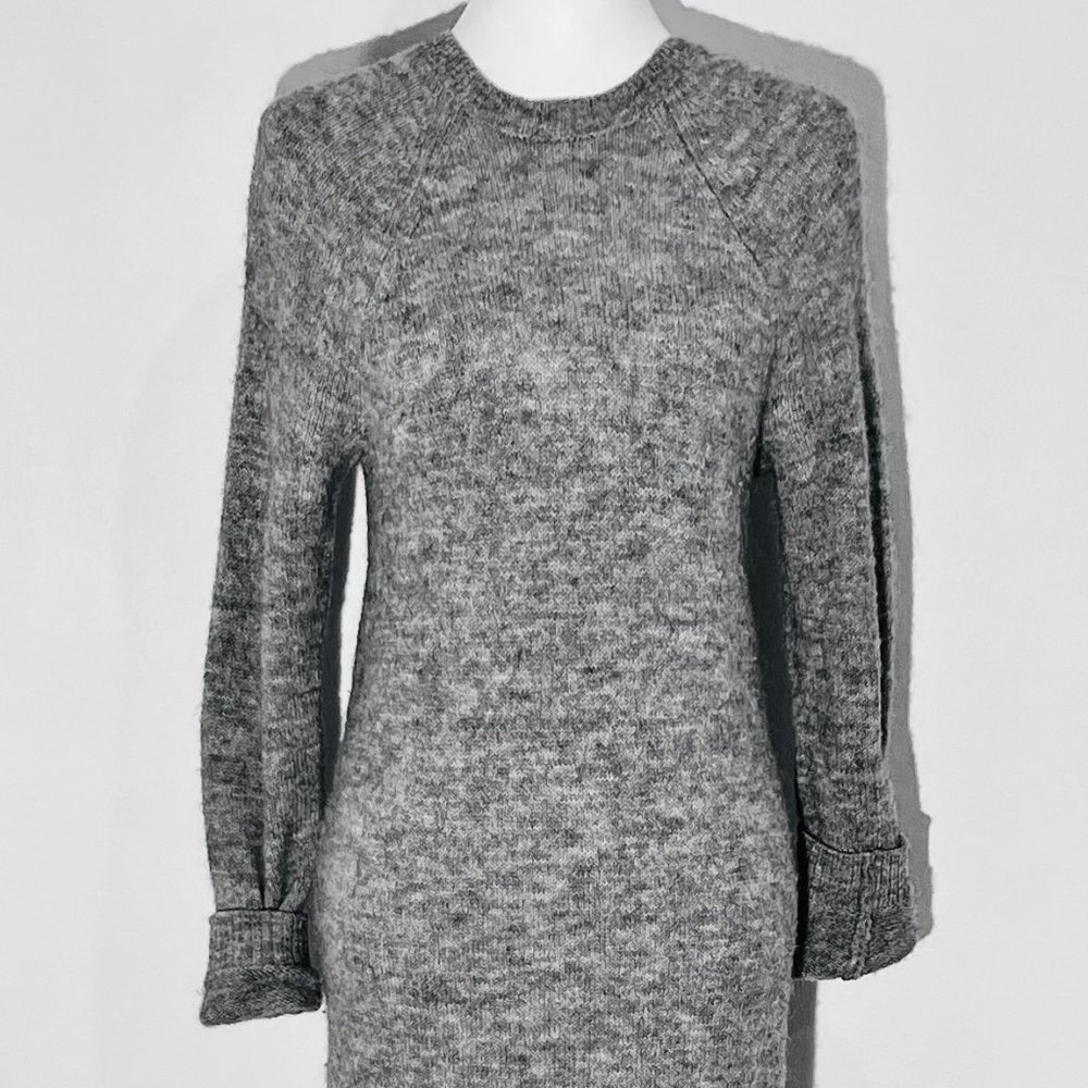 H&M GRAY MIDI SWEATER DRESS